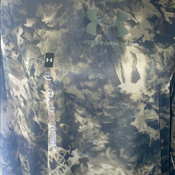 Under Armour Green and Black Patterned Shirt - Picture 3 of 5